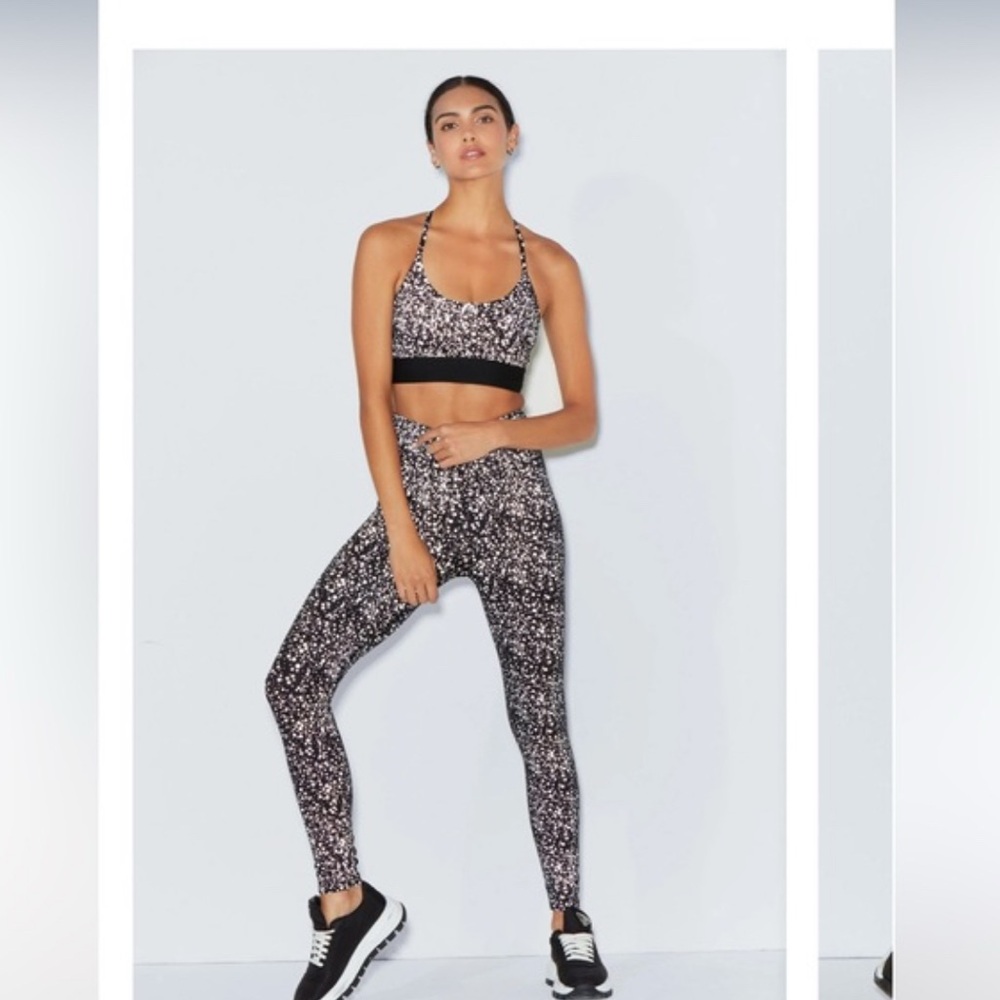 Noli Ultra Reflective Legging - Silver - Like New